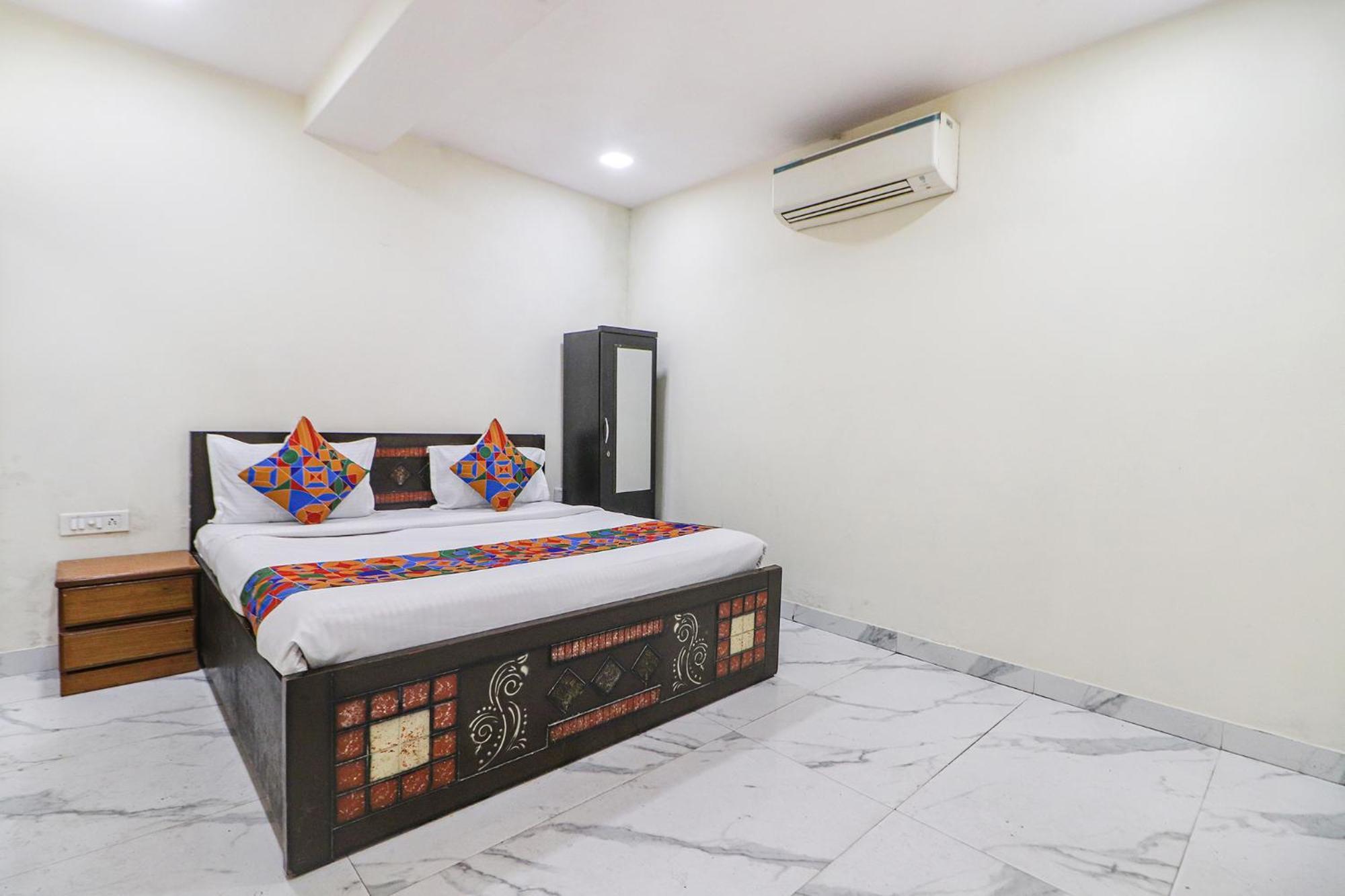 Fabexpress King Stay New Delhi Exterior photo